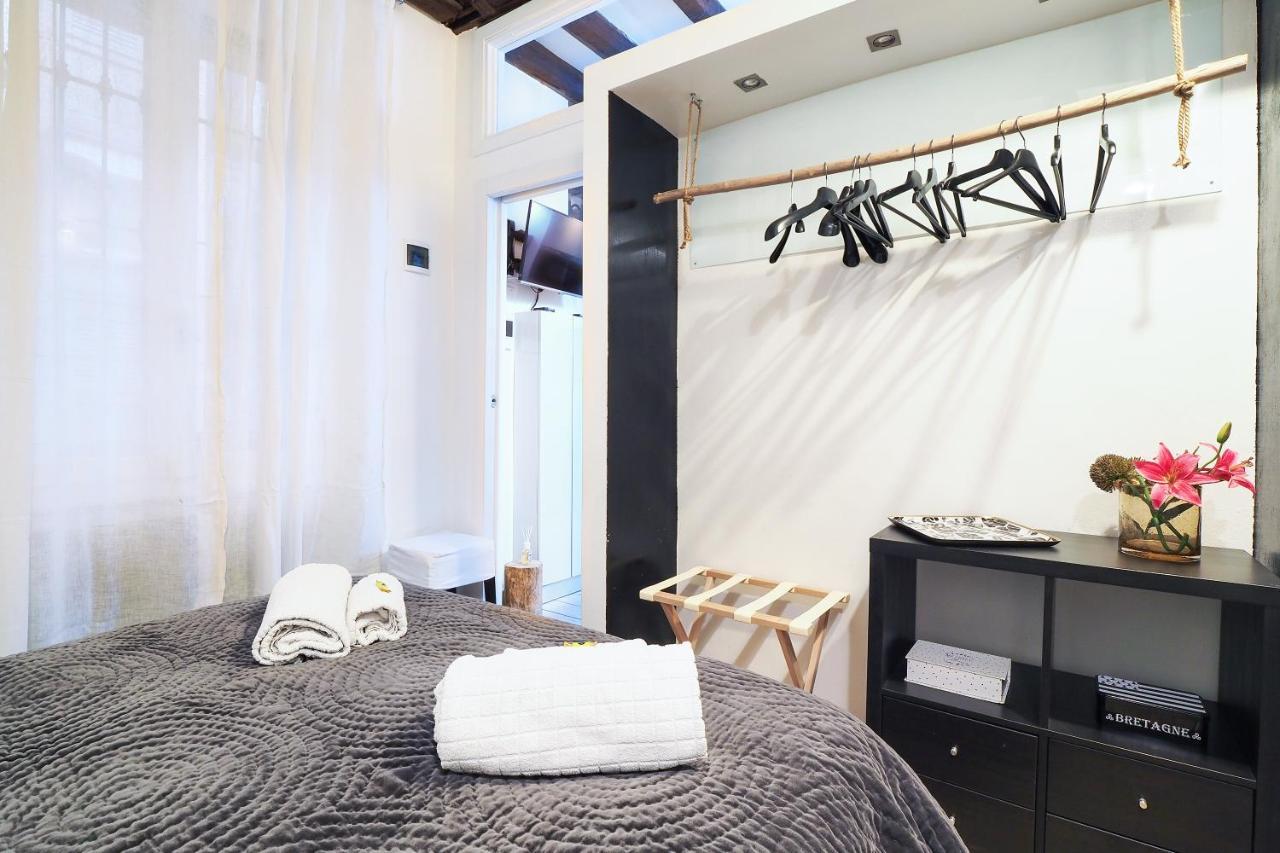 Centro Storico, Darsena E Duomo - Corso Genova - Italy Flat Vacation Apartment Milano Ngoại thất bức ảnh